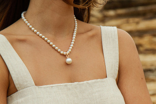 Why Bespoke Pearl Jewellery Makes the Perfect Gift for Life's Special Moments