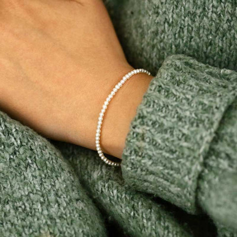 Exquisitely Crafted Ladies' Pearl Bracelets