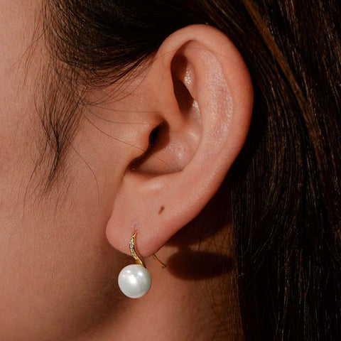 Simple Gold Hook Pearl Earrings