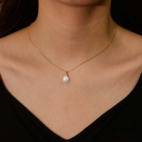 Single Simple Pearl Necklaces