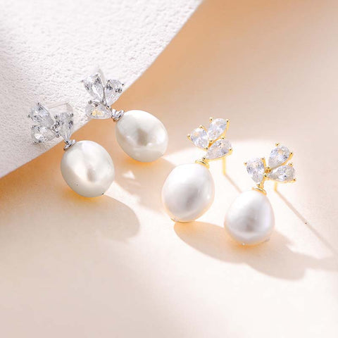 Simple Diamond Pearl Earrings